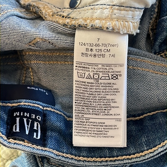 GAP Denim ‘70s Flare Jeans - Girls size 7 - Picture 9 of 14